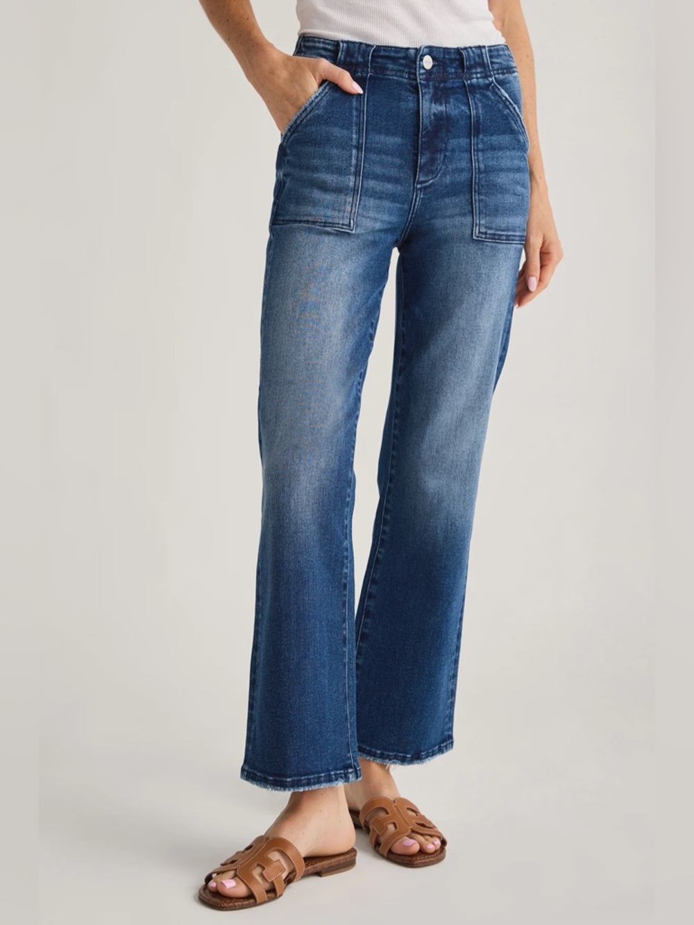 True Religion “Tony Big T” Low Rise Cropped Kick Flare Distressed Jeans Size 27